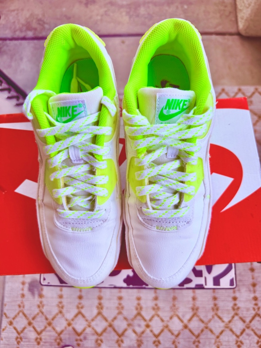 Nike Wmns Air Max 90 'Exeter Edition' - Picture 5 of 10